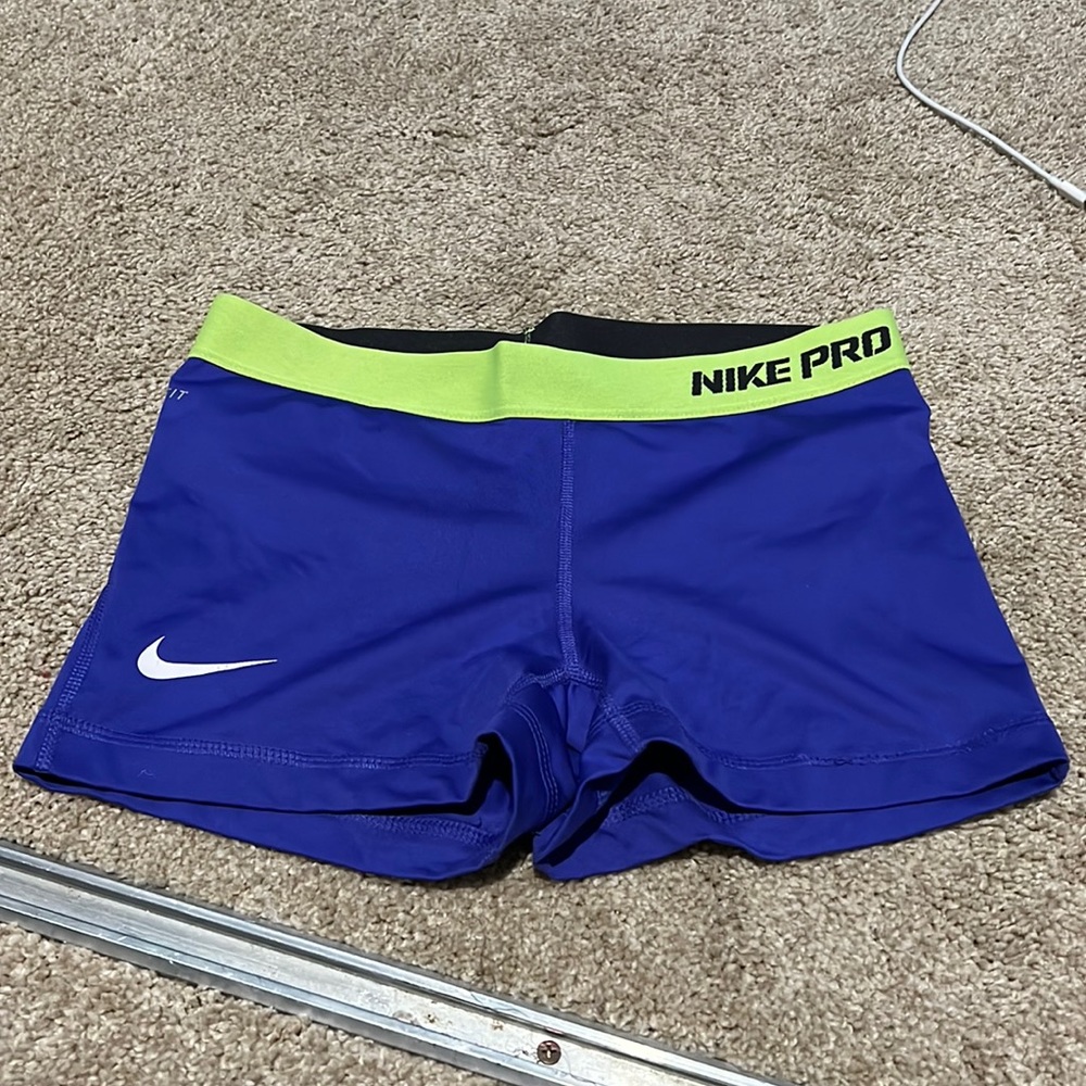Nike Pro Dri-fit athletic shorts size M